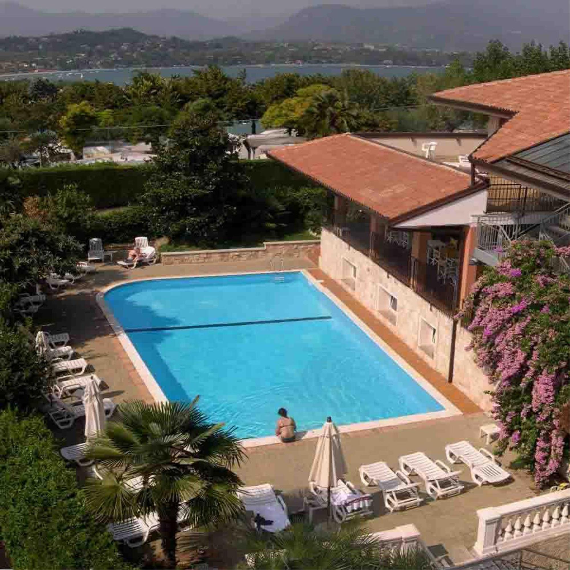 Residence Miralago Rooms & Apartments Manerba del Garda Exterior foto