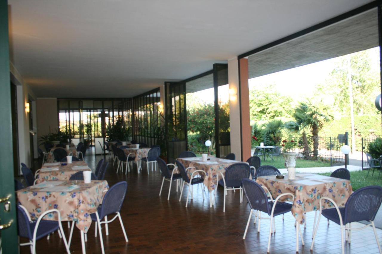Residence Miralago Rooms & Apartments Manerba del Garda Habitación foto